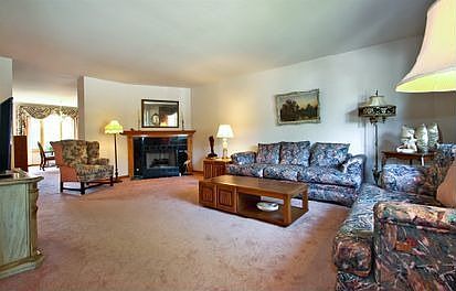 3rd image of 1785 Lakeview Dr #A