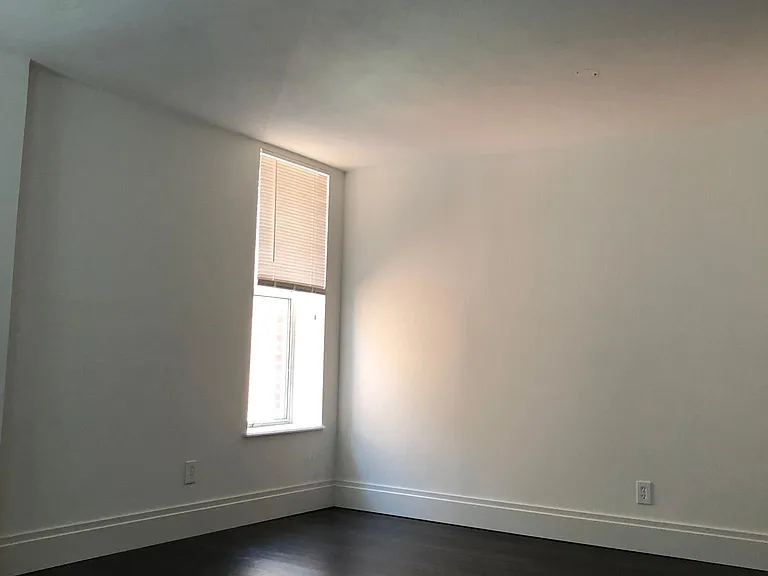 4739 Washington Blvd #2 — Photo 2