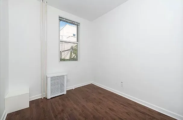 Rented by Compass | media 24