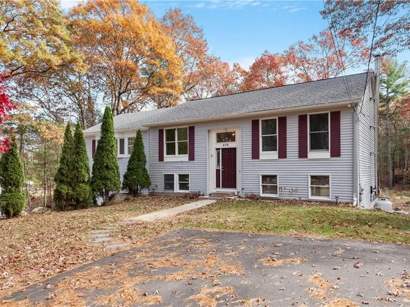 375 Wilson Trl, Pascoag, RI 02859