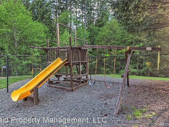 2nd image of 4713 NW Walgren Dr #C-105