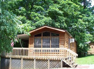 42 Whitney Ln, Franklin, NC 28734