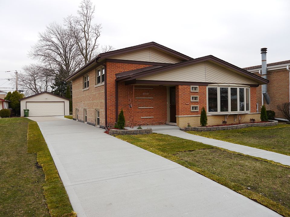 1st image of 10737 Lawler Ave
