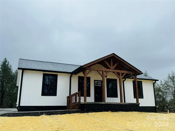 977 Sterling St, Valdese, NC 28690