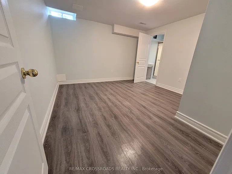 157 Antorisa Ave #LOWER — Photo 11