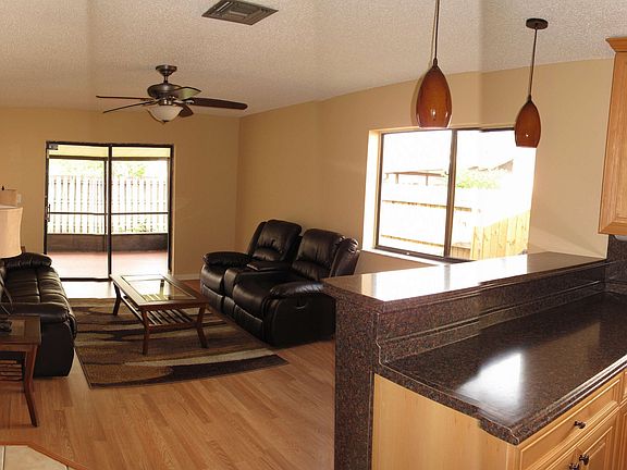 Kitchen Bar
