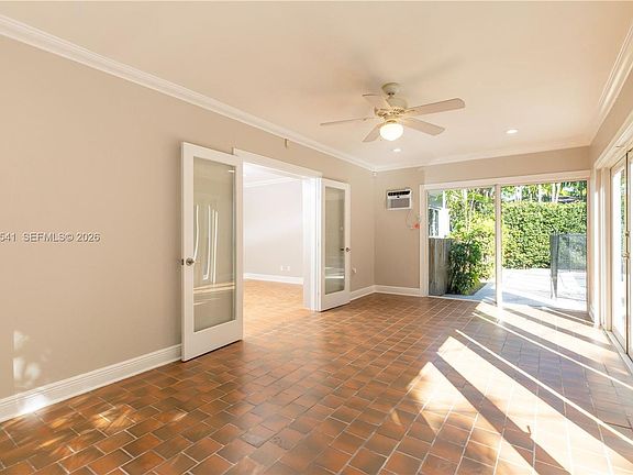 5th image of 1350 Mendavia Ave