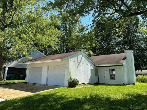 802 N Cherry St, O'Fallon, IL 62269