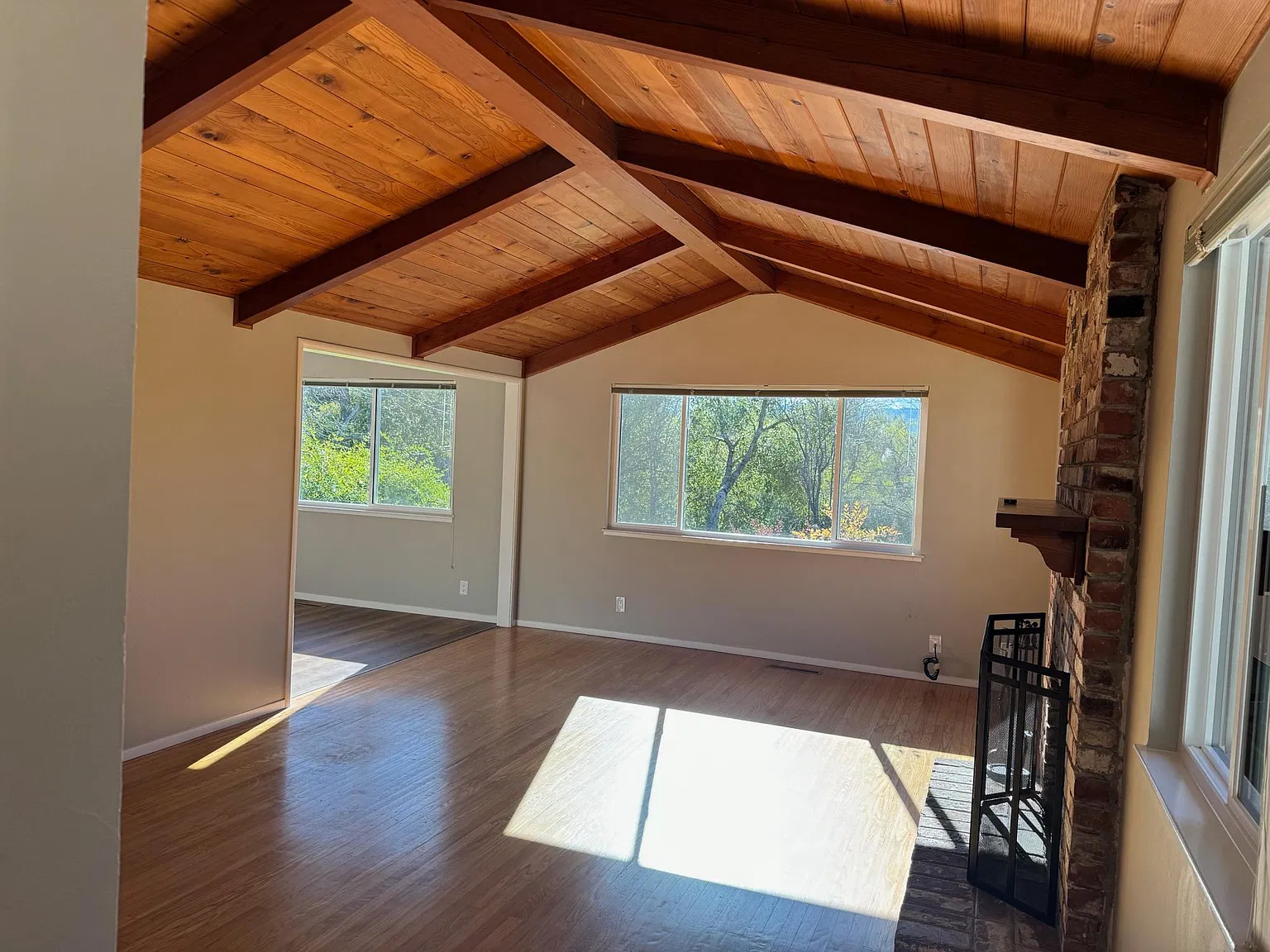 4444 Walnut Boulevard — Photo 2