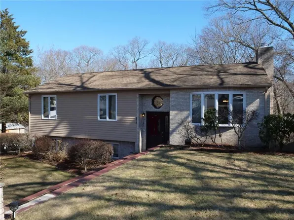 176 Sumner Ave, Warwick, RI 02888