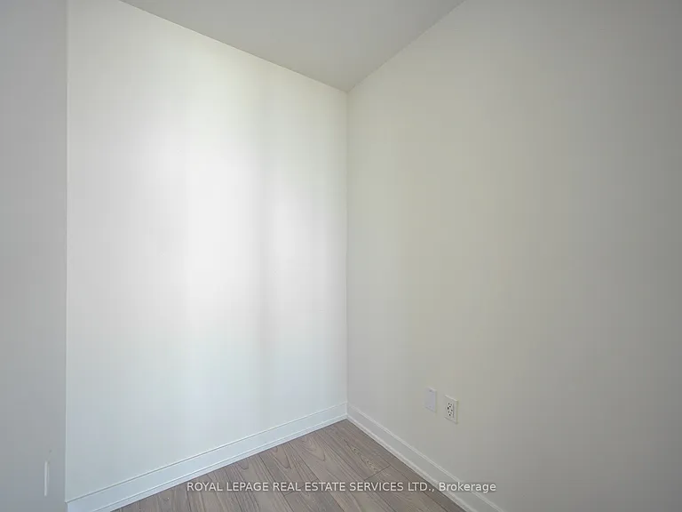 1 Fairview Rd E #2202 — Photo 20