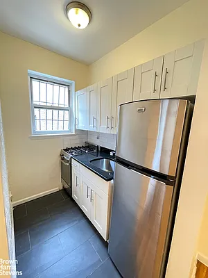 Rented by Brown Harris Stevens | media 21