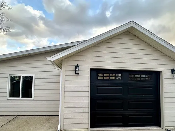 1017 11th Ave, Belle Fourche, SD 57717