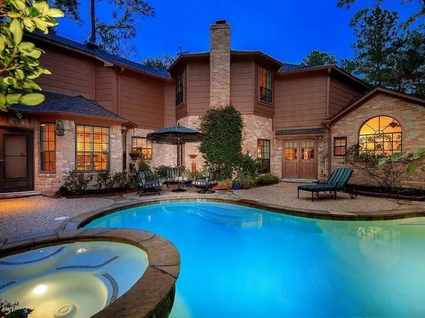 44 Dovewood Pl, Spring, TX 77381