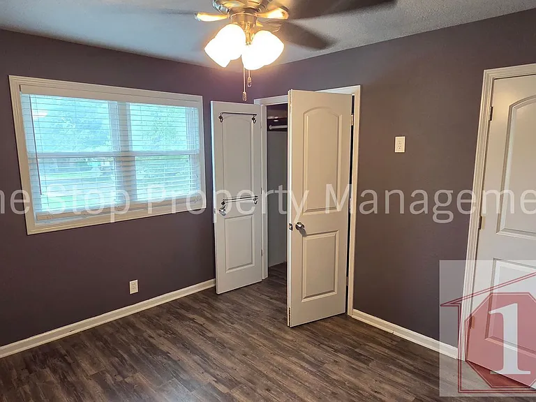 608 NE Florence Ave #A — Photo 12