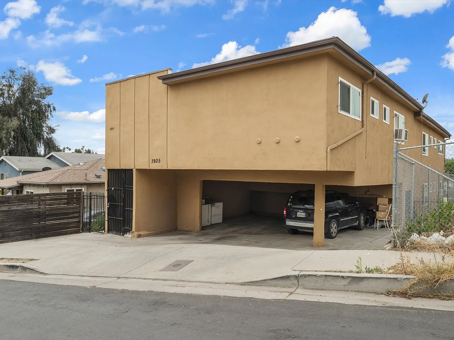 Barrett Rd, Los Angeles — Photo 3