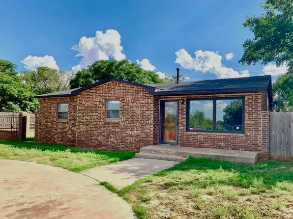 319 76th St, Lubbock, TX 79404