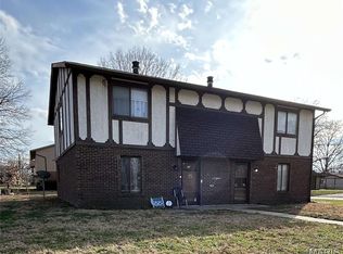 22 Kensington Heights Rd #22 & 24, Belleville, IL 62226