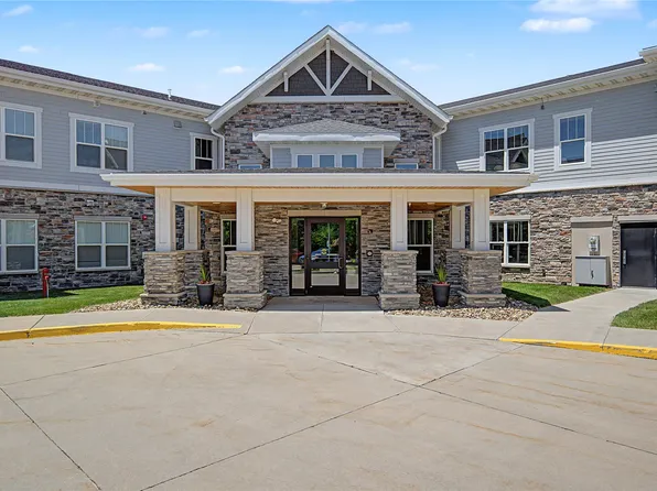 1427 34th Ave SW #213, Altoona, IA 50009