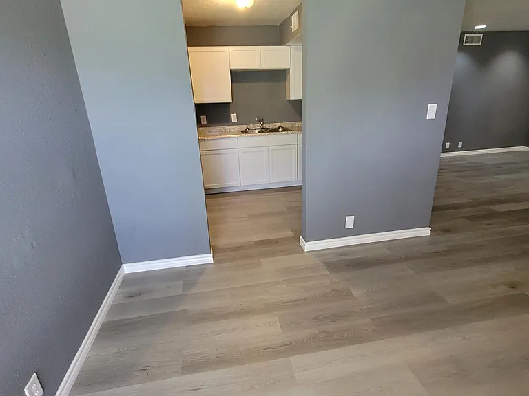 527 E Caney St #K — Photo 27