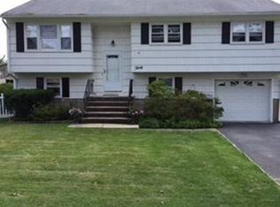 30 Ronald Rd, Lake Hiawatha, NJ 07034