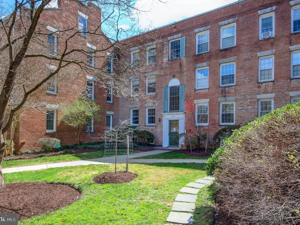 2716 Ordway St NW APT 2, Washington, DC 20008
