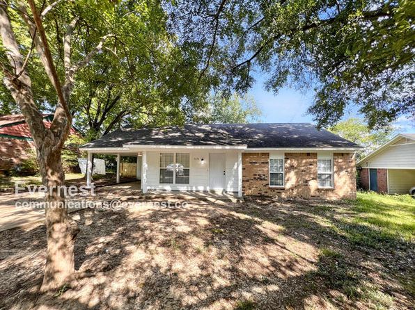 5698 Winterwood Dr