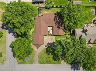 2001 Pin Oak Dr, Springdale, AR 72762