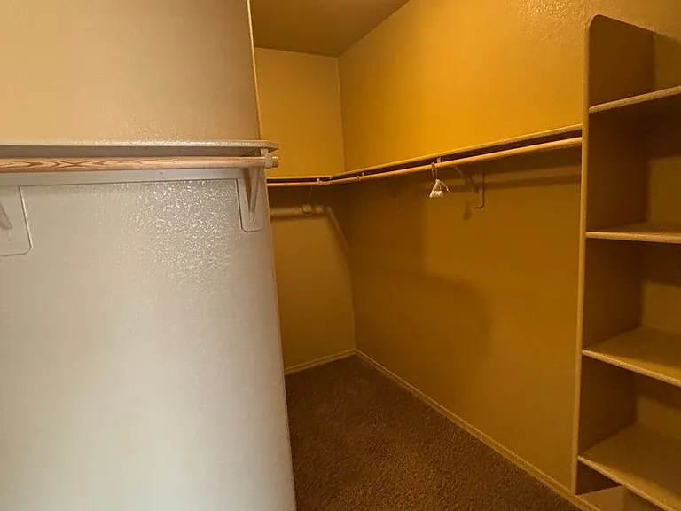 5558 Wilder Dr — Photo 16