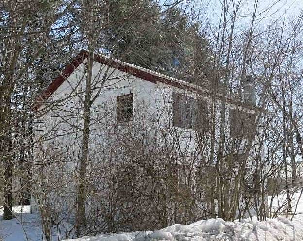2nd image of 21 Colbath St