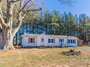 570 Underwood Rd, Campobello, SC 29322