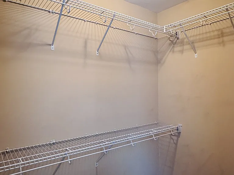 2469 Senseney Dr — Photo 21