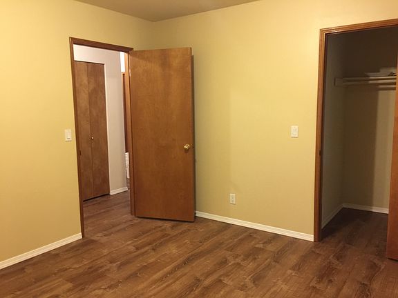 2nd image of 8205 142nd Ave NE