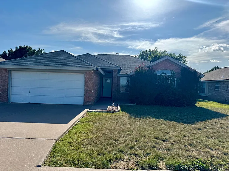 2710 Bishop Rd — Photo 1