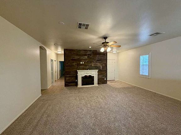 4th image of 2540 W Hawks Eye Ave