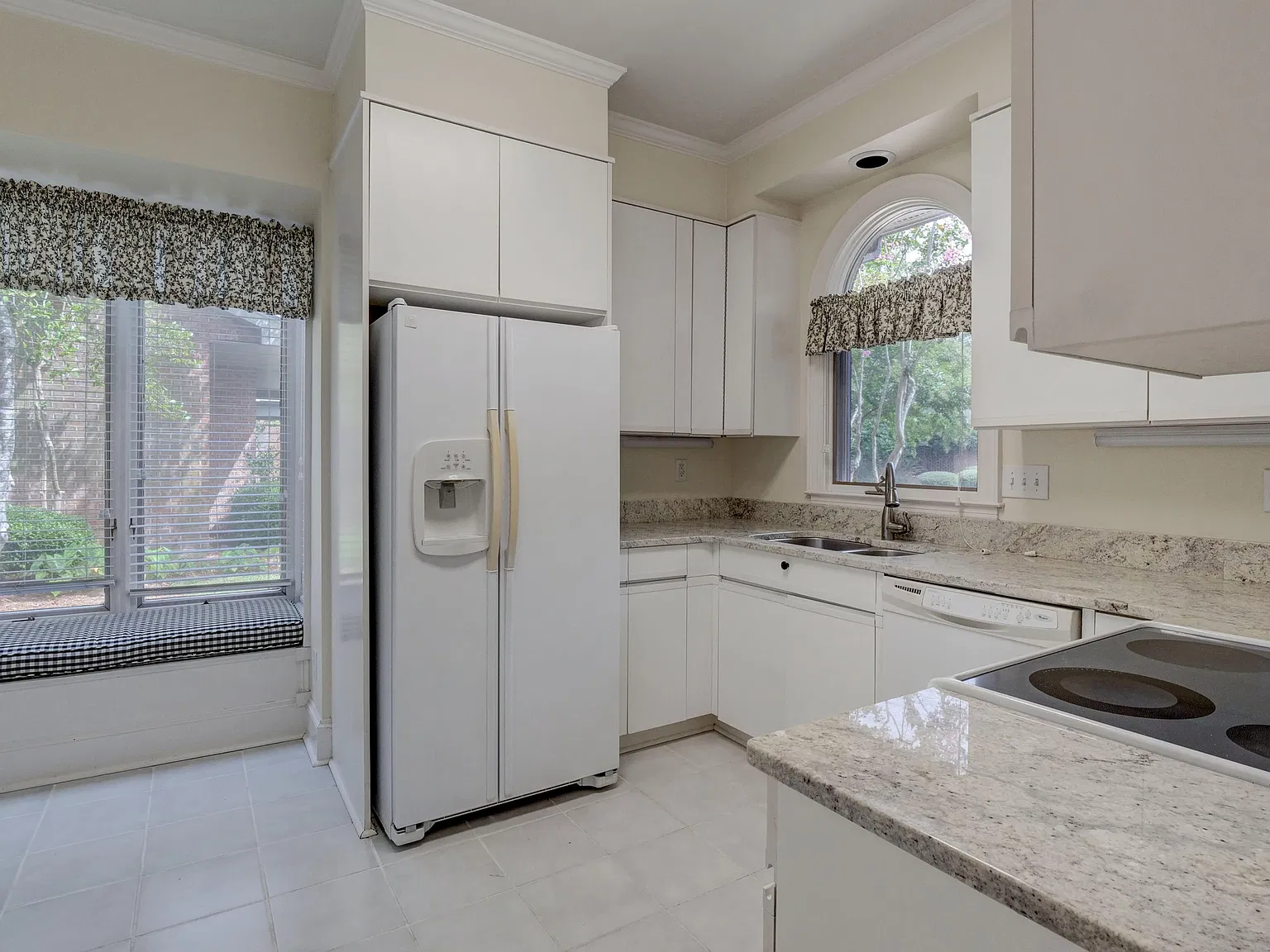 2 bed, 2.0 bath, $2,600 — Photo 4