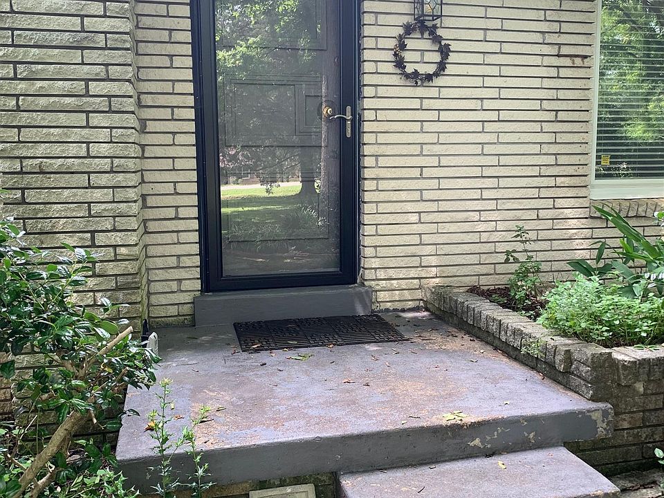 1st image of 748 Tahlena Ave