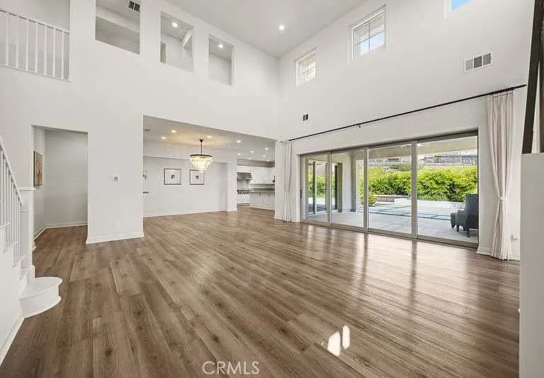 5427 Heritage Oak Dr — Photo 10