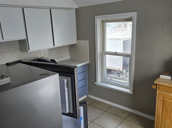 148 S Washington Ave APT 3