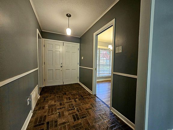 4th image of 1608 S Lakewood St