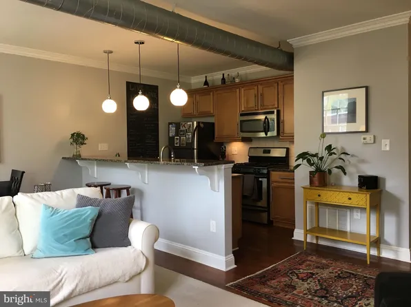 1716 Pine St #6, Philadelphia, PA 19103