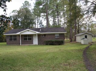 9004 Augusta Rd, Moss Point, MS 39562