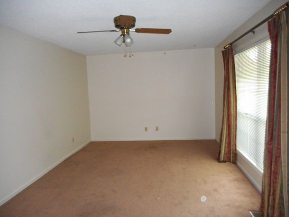 4th image of 677 Francis Avenue Ct