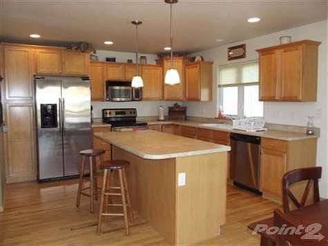 2nd image of 995 Fox Valley Dr