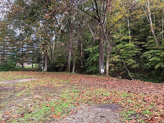 3rd image of 788 Careys Run Pond Crk
