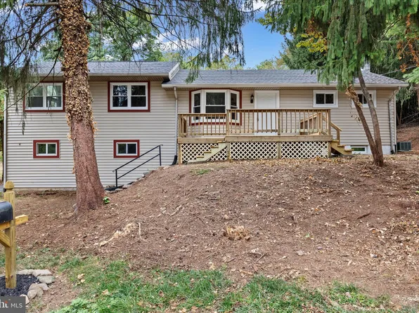 42 Beaver Ave, Enola, PA 17025