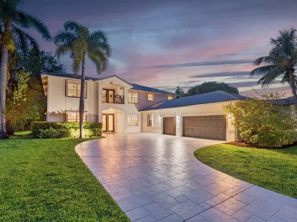 8346 Sawpine Rd, Delray Beach, FL 33446