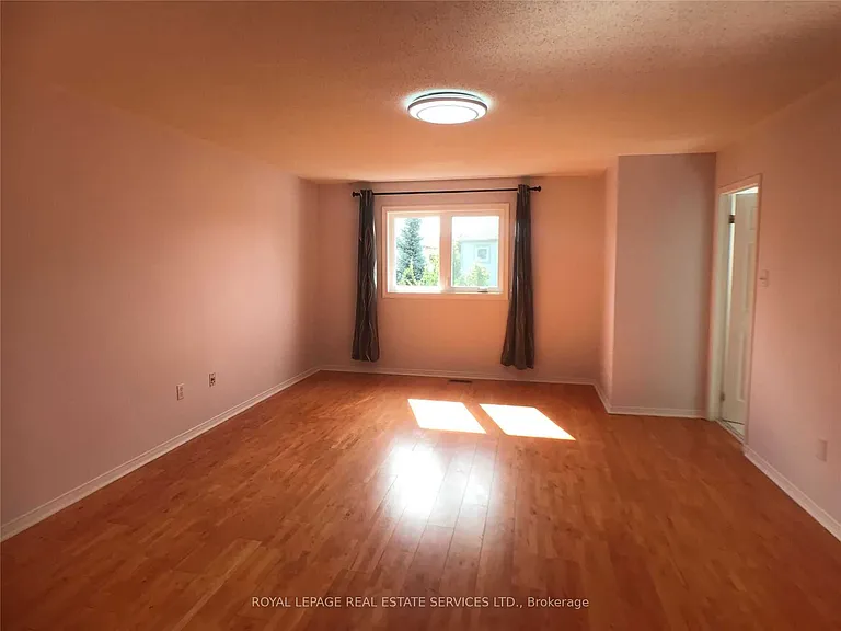 5252 Bushelgrove Cir — Photo 15