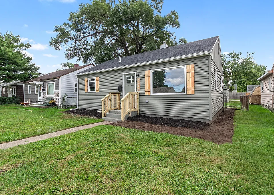 2644 Grand Blvd