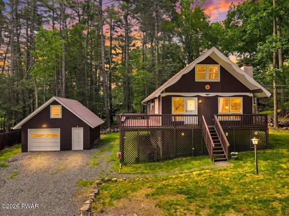 103 Hemlock Dr, Lakeville, PA 18438